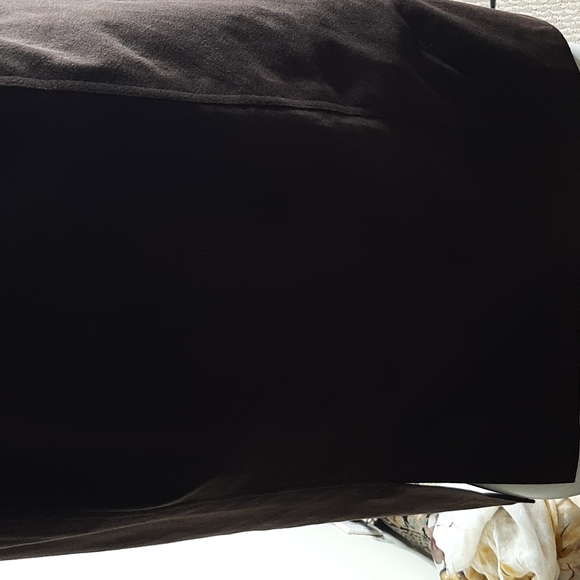 Vintage ultrasuede dress with leather belt. - Picture 5 of 7